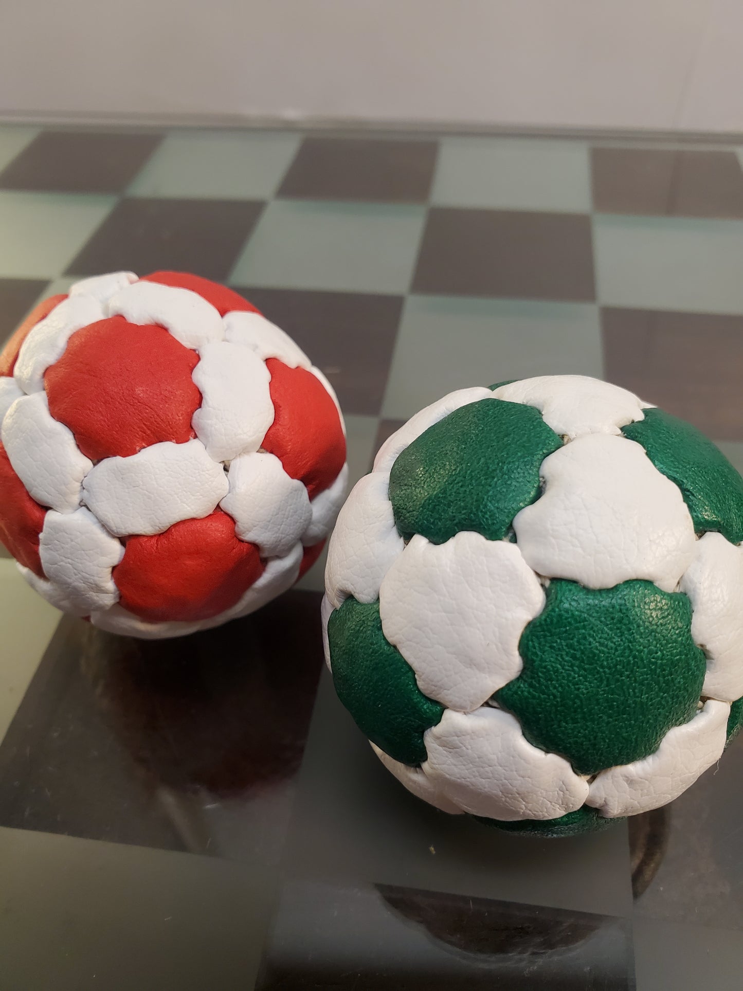 43- Panel  Soccer Footbag Hacky Sack Pellet juggle Stress Ball Green and white